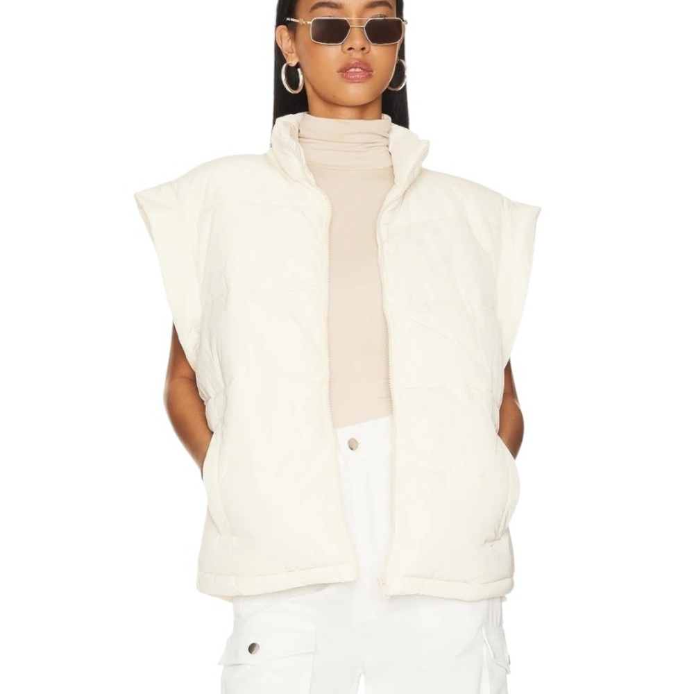 WeWoreWhat Cream Quilted Puffer Vest Jacket - L